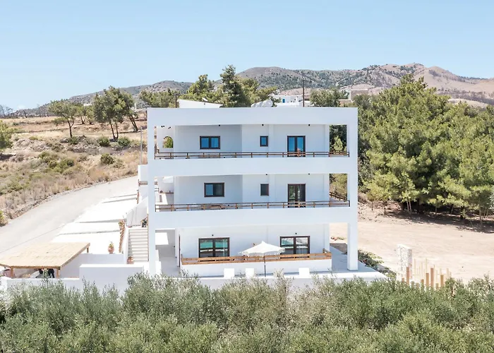 Zaia & Living, N3, Pool View, شقة